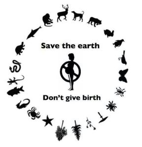 （圖片來源：http://www.firstthings.com/blogs/firstthoughts/2015/01/save-the-earth-dont-give-birth）